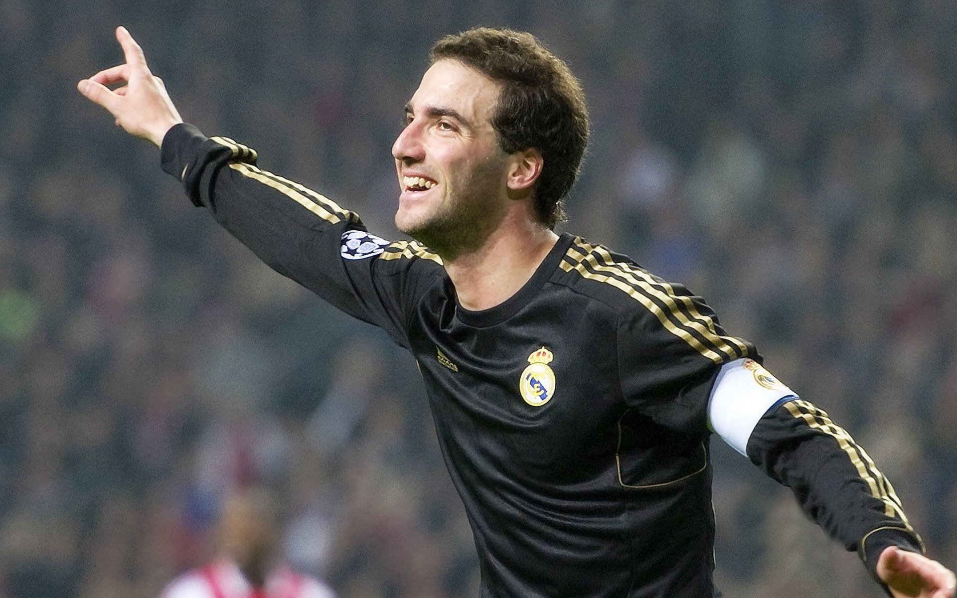 北伦敦的枪火与亚洲之光，阿森纳横扫巴西式进攻，孙兴慜稳定输出诠释现代足球新美学