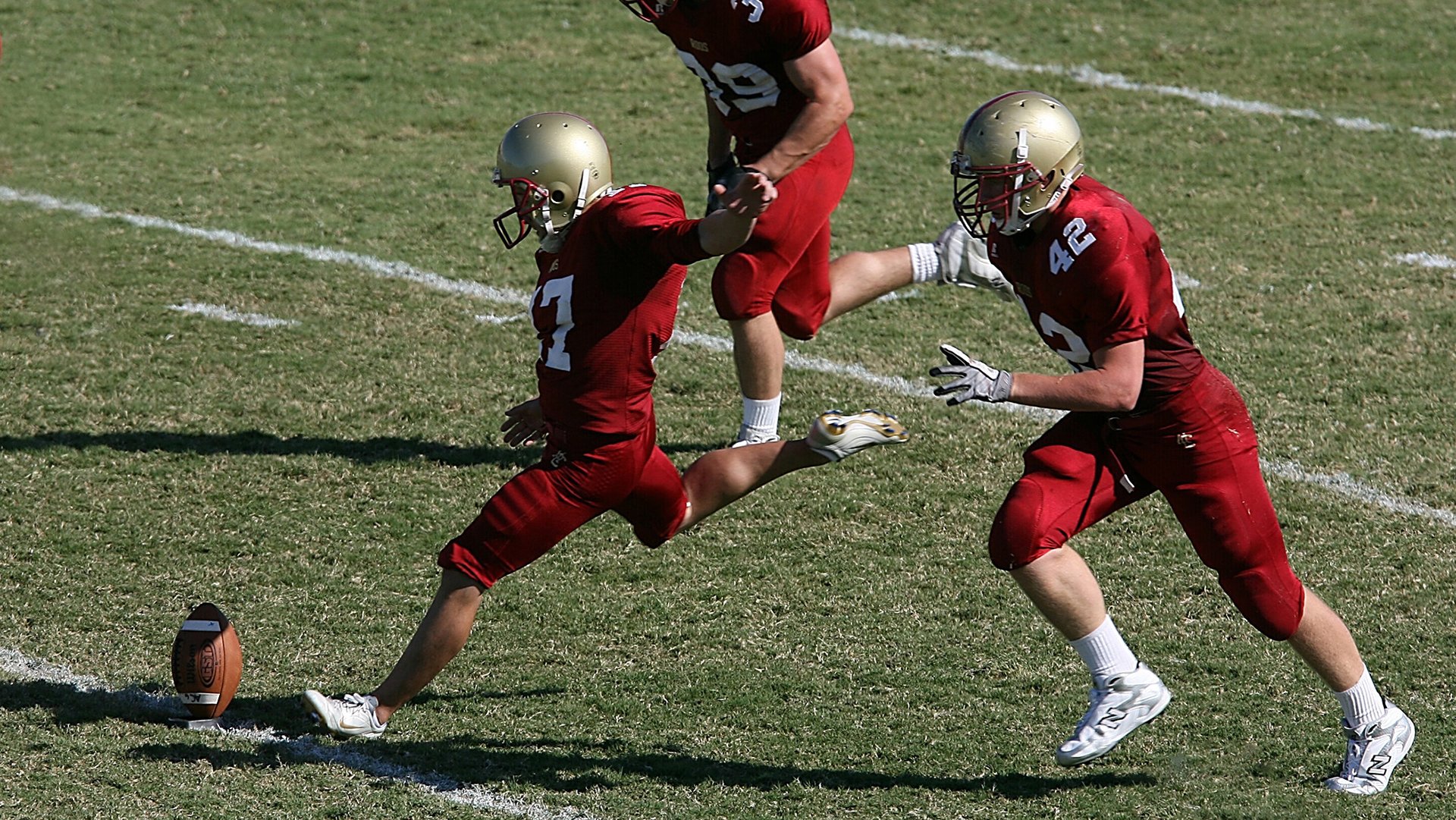 梅赛德斯绝杀威廉姆斯，周冠宇惊艳四座，一场改写历史的F1对决